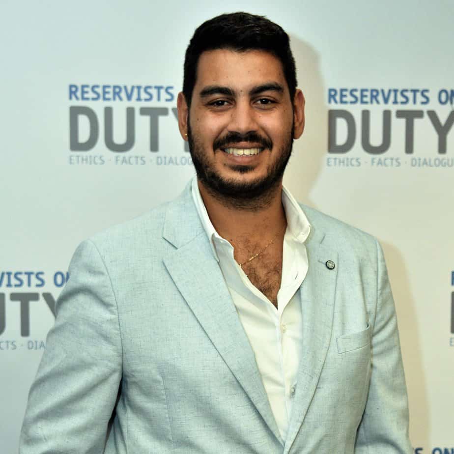 ג׳ונתן אלחורי מרצה גאה